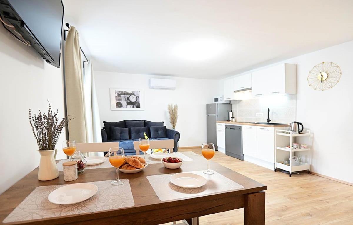 Apartment D & Studio L Добринь Экстерьер фото