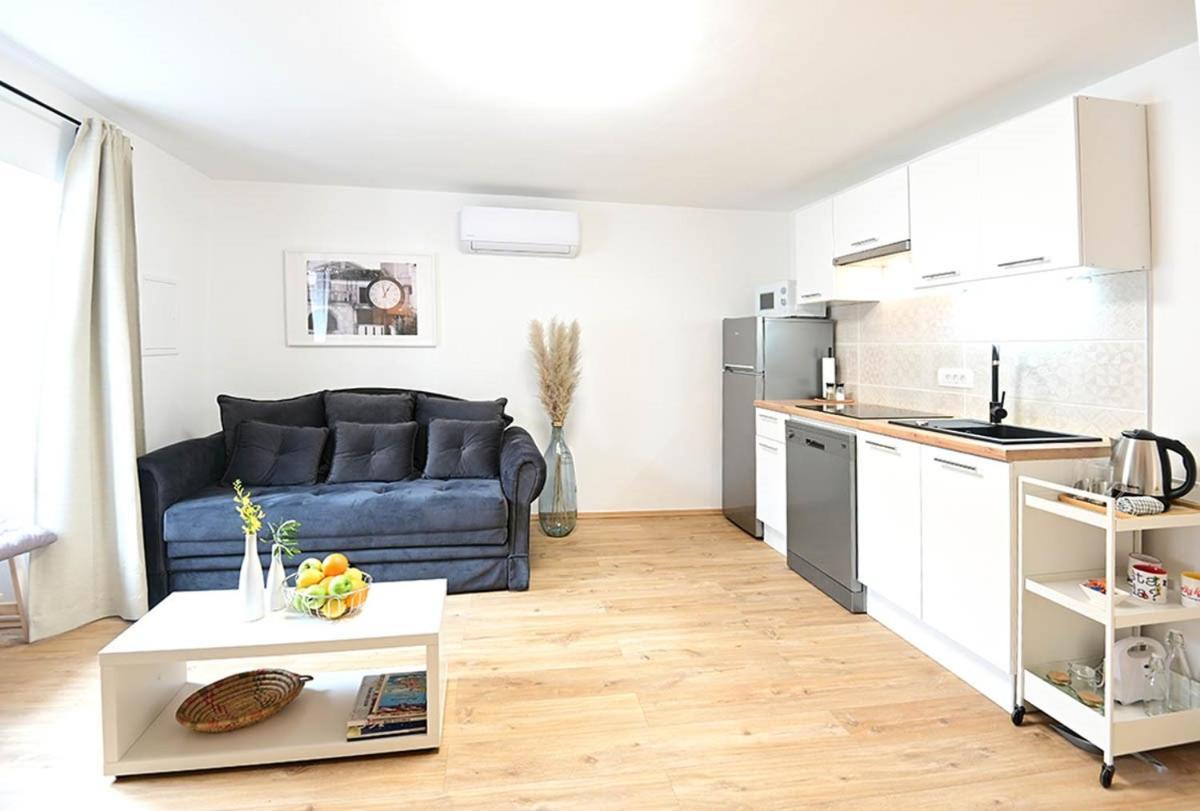 Apartment D & Studio L Добринь Экстерьер фото
